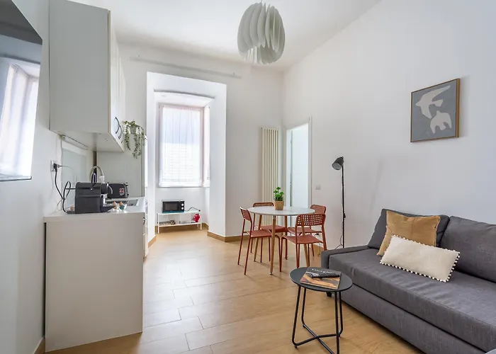 Apartment Iflat Cozy Esquilino Retreat