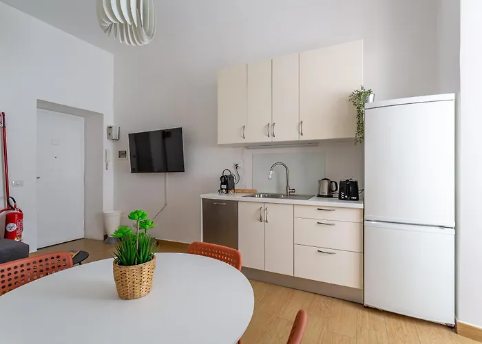 Apartment Iflat Cozy Esquilino Retreat Rom